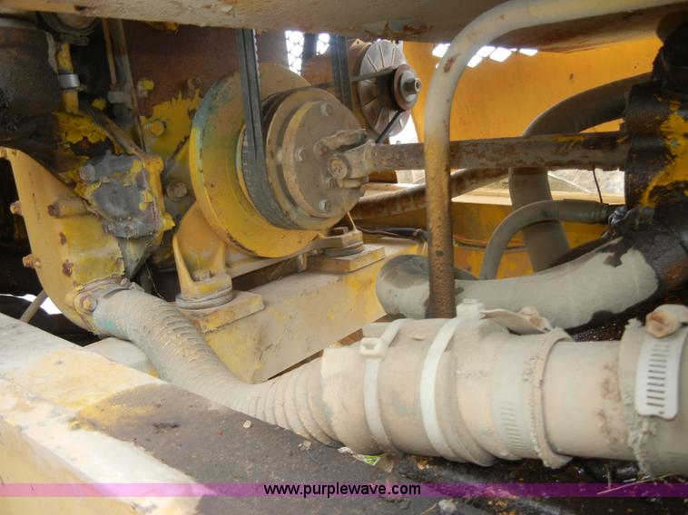 image for item D4397 1979 Champion 715 motor grader