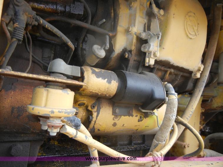 image for item D4397 1979 Champion 715 motor grader