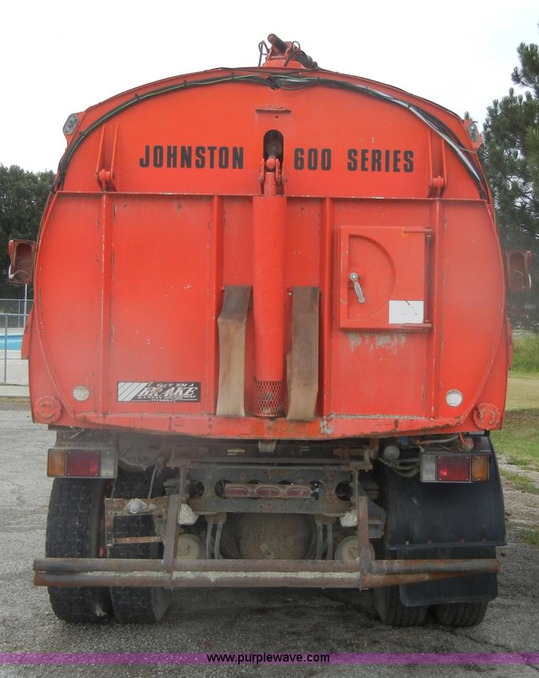 image for item D4398 1992 GMC Johnston 600 street sweeper