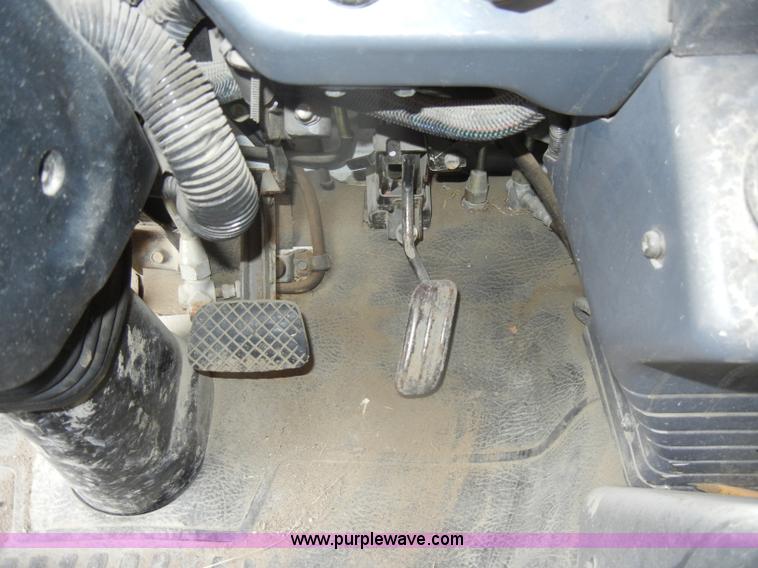 image for item D4398 1992 GMC Johnston 600 street sweeper