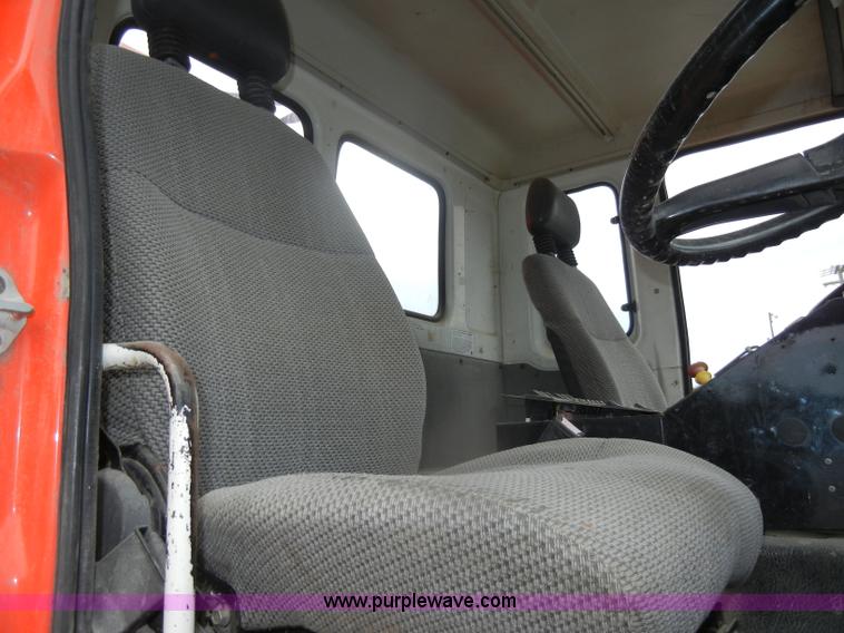 image for item D4398 1992 GMC Johnston 600 street sweeper