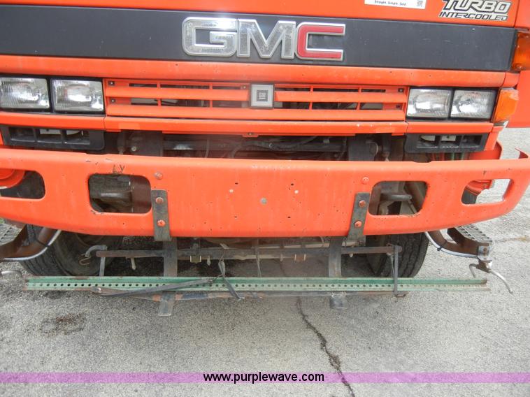 image for item D4398 1992 GMC Johnston 600 street sweeper