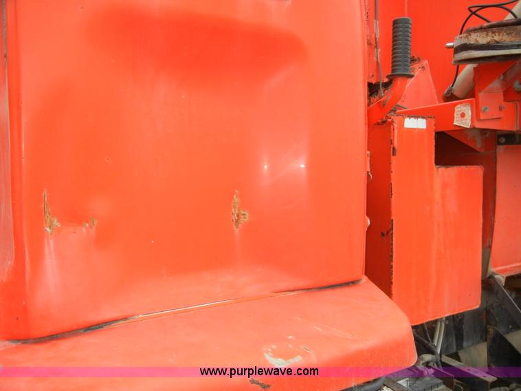 image for item D4398 1992 GMC Johnston 600 street sweeper