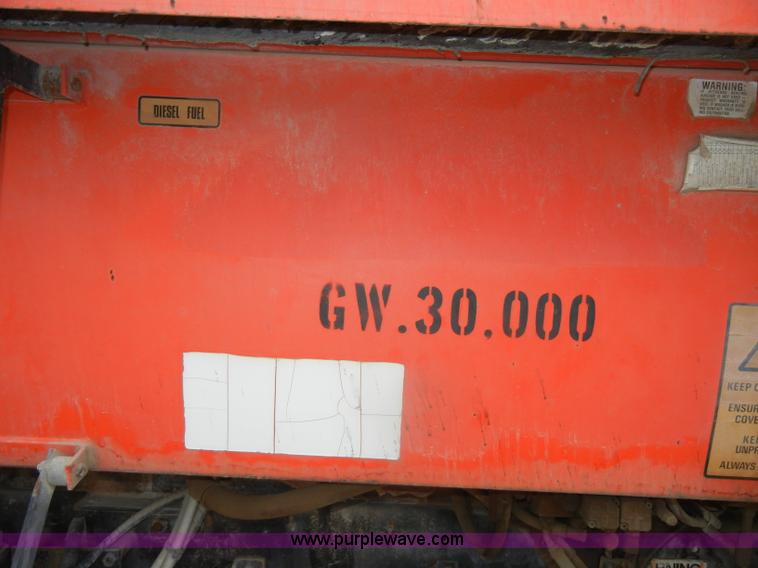 image for item D4398 1992 GMC Johnston 600 street sweeper