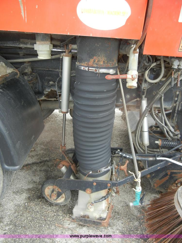 image for item D4398 1992 GMC Johnston 600 street sweeper