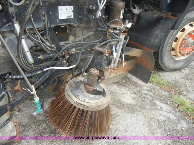 image for item D4398 1992 GMC Johnston 600 street sweeper