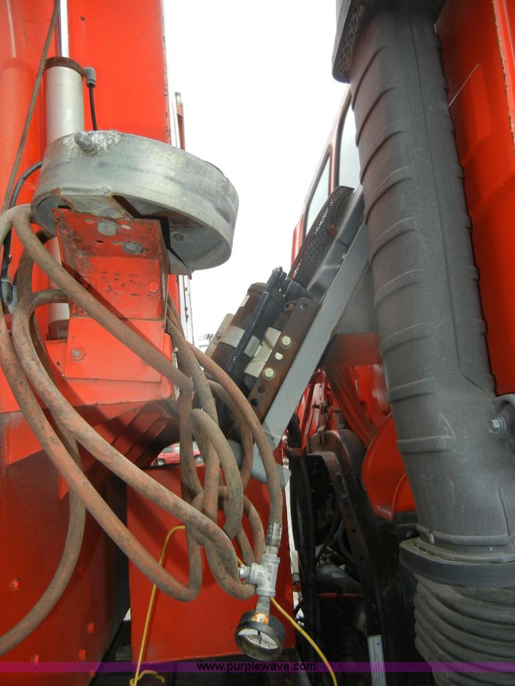 image for item D4398 1992 GMC Johnston 600 street sweeper