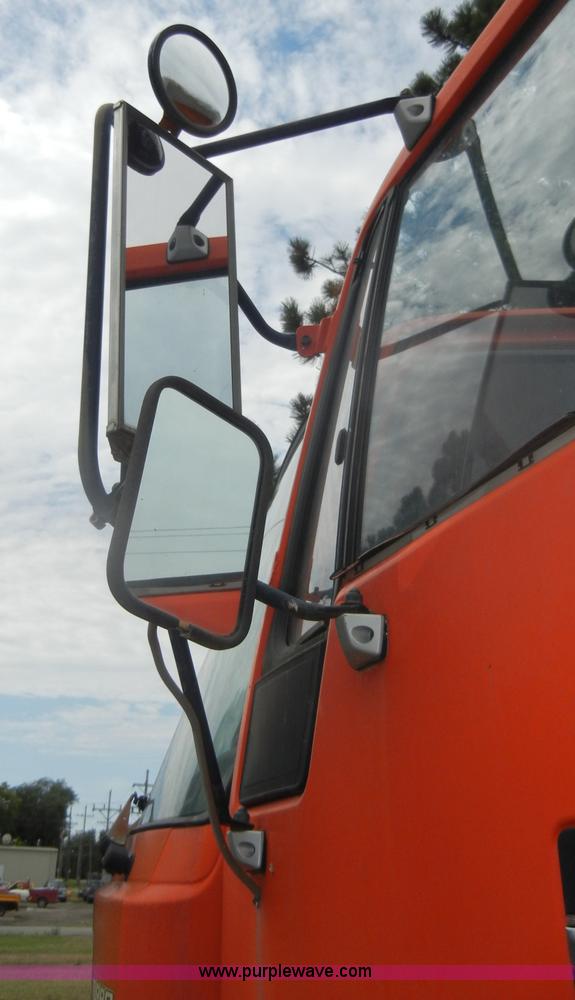 image for item D4398 1992 GMC Johnston 600 street sweeper