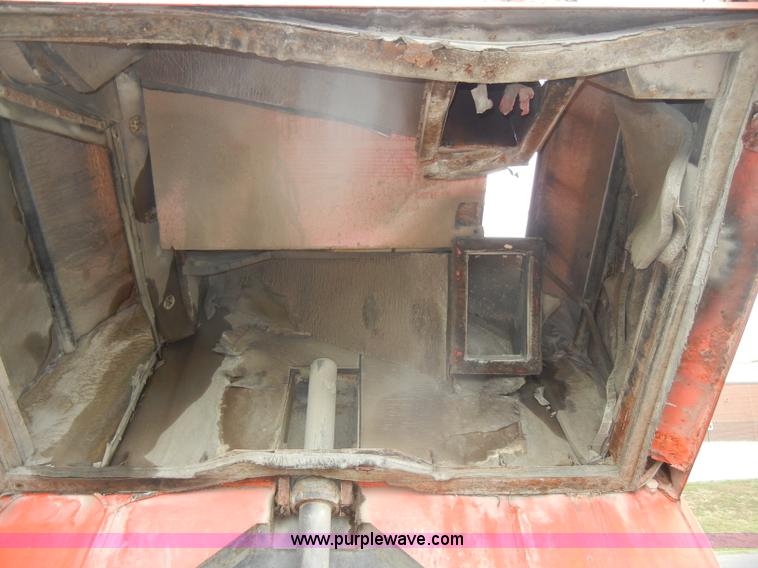 image for item D4398 1992 GMC Johnston 600 street sweeper