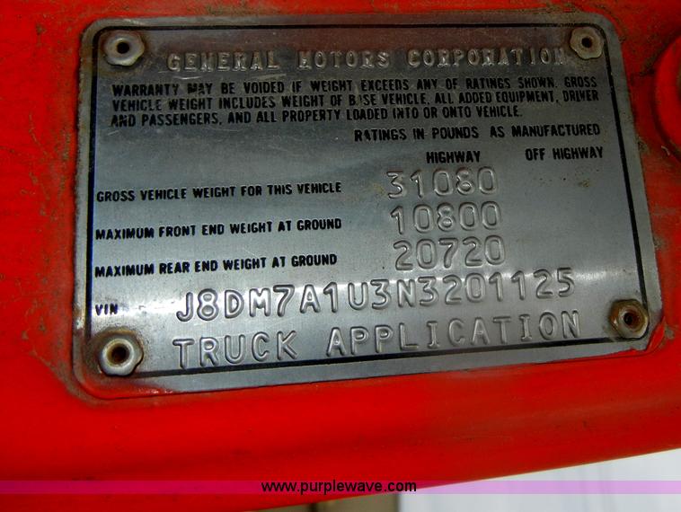 image for item D4398 1992 GMC Johnston 600 street sweeper