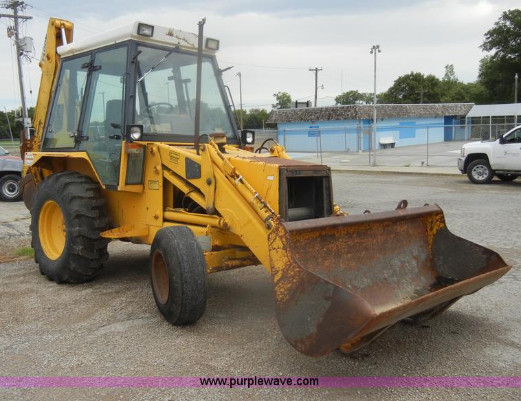 image for item D4399 1986 JCB 1400B backhoe