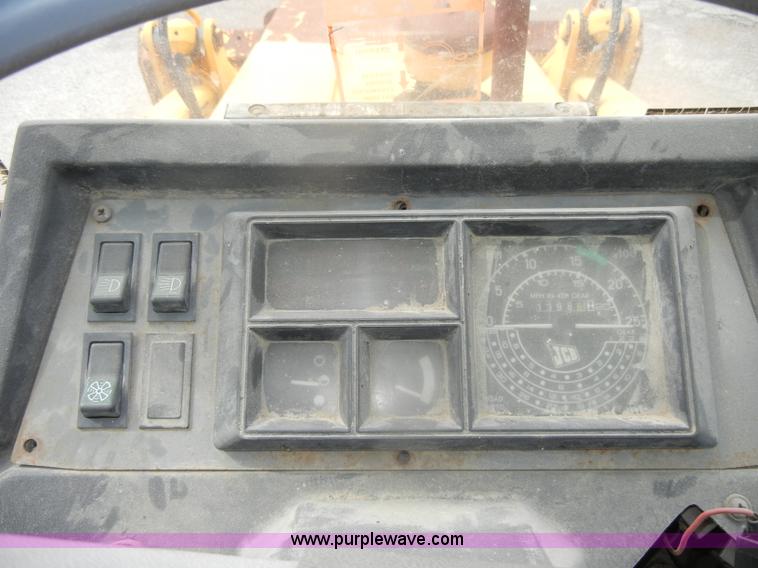 image for item D4399 1986 JCB 1400B backhoe
