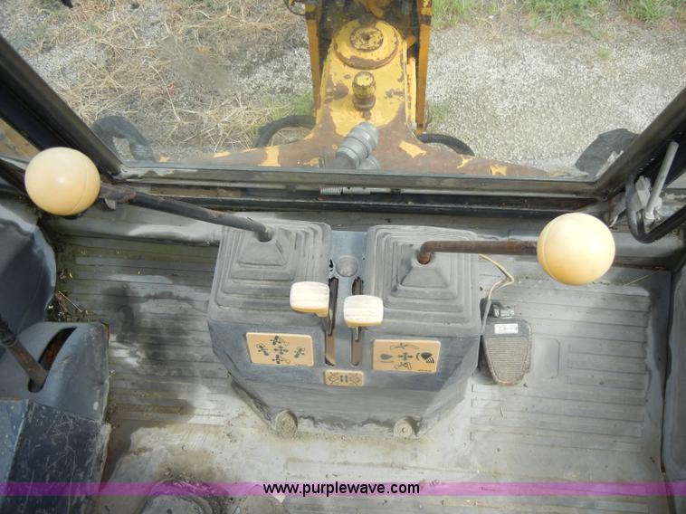 image for item D4399 1986 JCB 1400B backhoe
