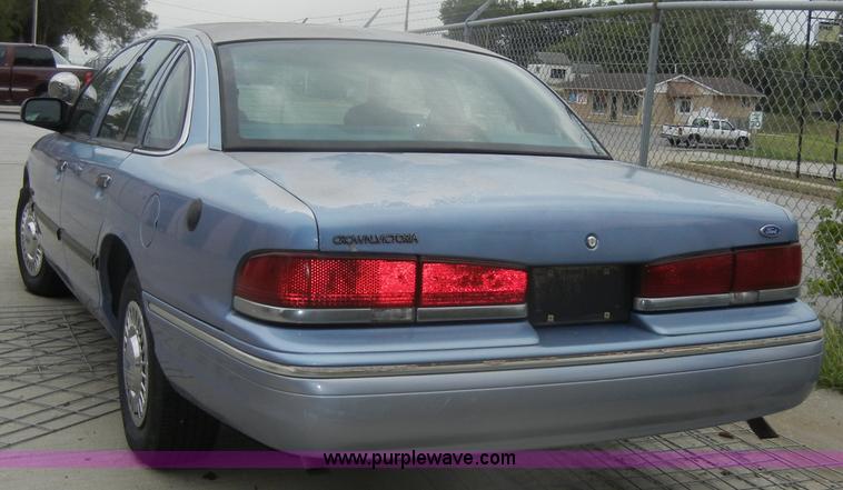 image for item D4404 1995 Ford Crown Victoria