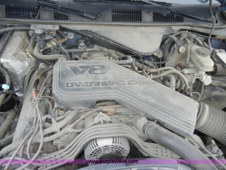 image for item D4404 1995 Ford Crown Victoria