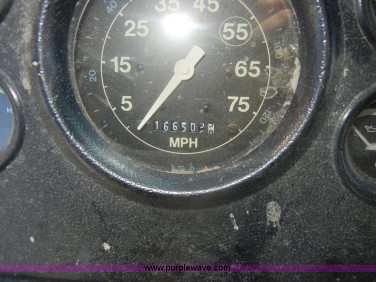 image for item D4604 1996 Ford L8000 dump truck