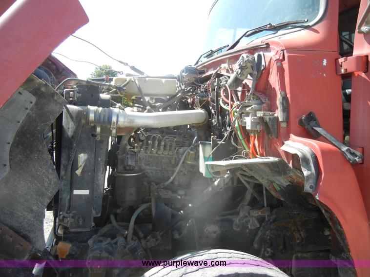 image for item D4604 1996 Ford L8000 dump truck