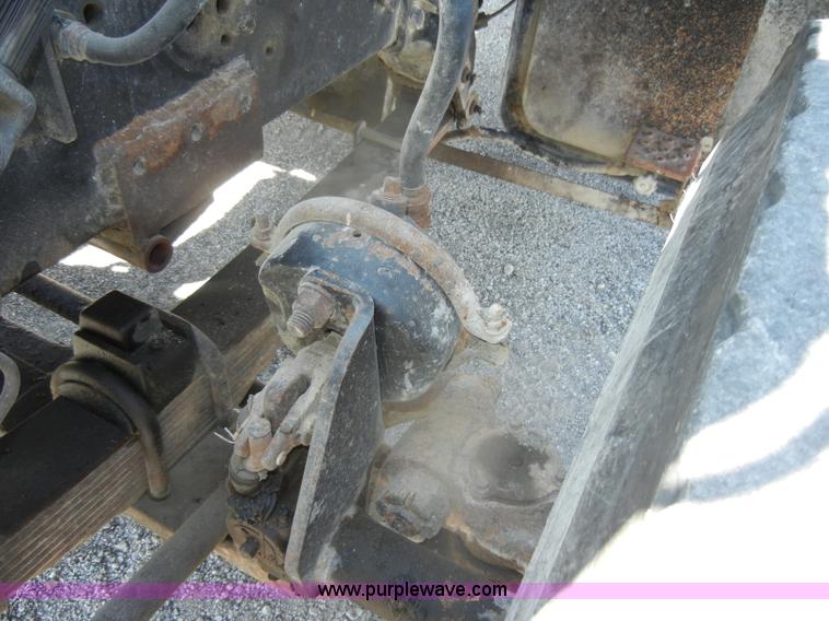 image for item D4604 1996 Ford L8000 dump truck