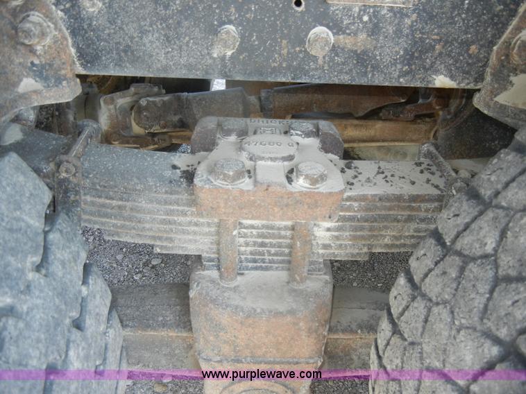 image for item D4604 1996 Ford L8000 dump truck