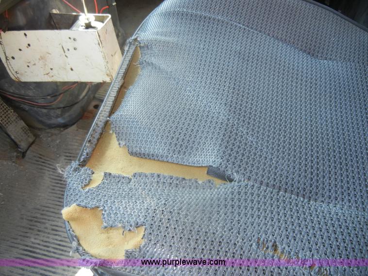 image for item D4605 1993 Ford L8000 dump truck