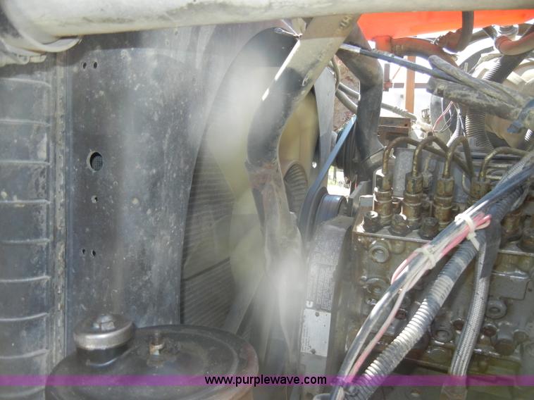 image for item D4605 1993 Ford L8000 dump truck