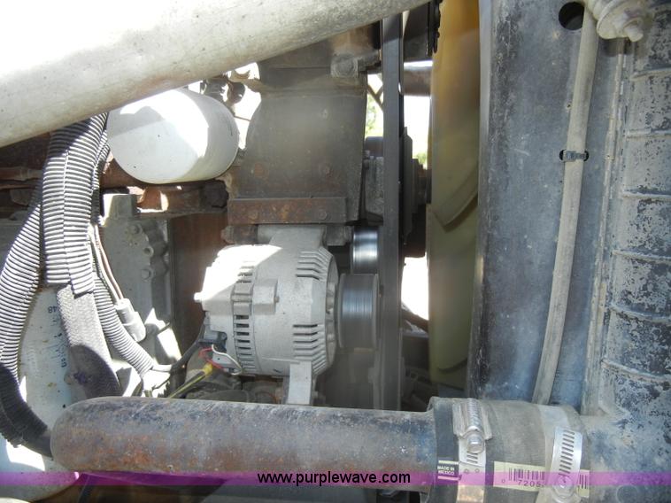 image for item D4605 1993 Ford L8000 dump truck