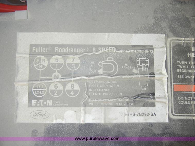 image for item D4606 1996 Ford L8000 dump truck