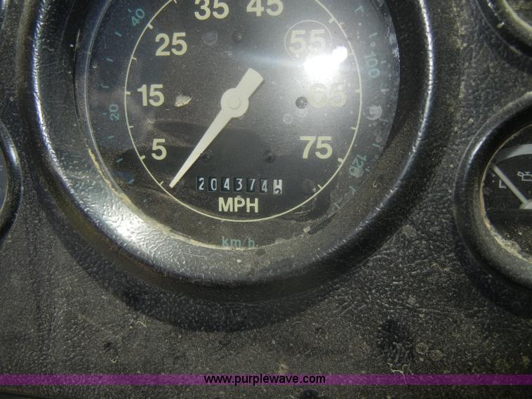 image for item D4606 1996 Ford L8000 dump truck