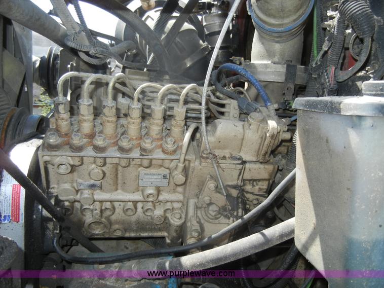 image for item D4606 1996 Ford L8000 dump truck