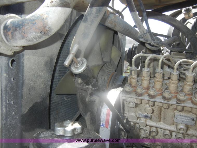 image for item D4606 1996 Ford L8000 dump truck