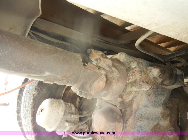 image for item D4606 1996 Ford L8000 dump truck