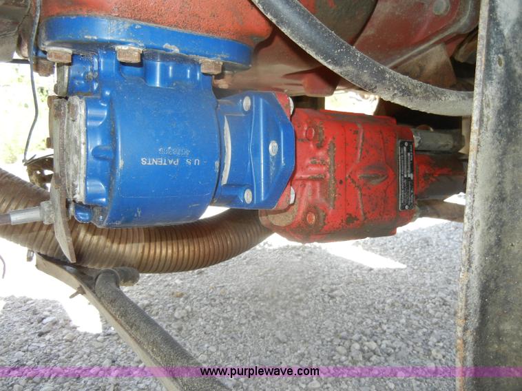 image for item D4606 1996 Ford L8000 dump truck