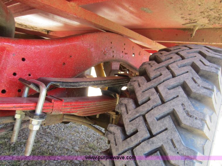 image for item D5605 1977 Dodge W200 flatbed pickup truck