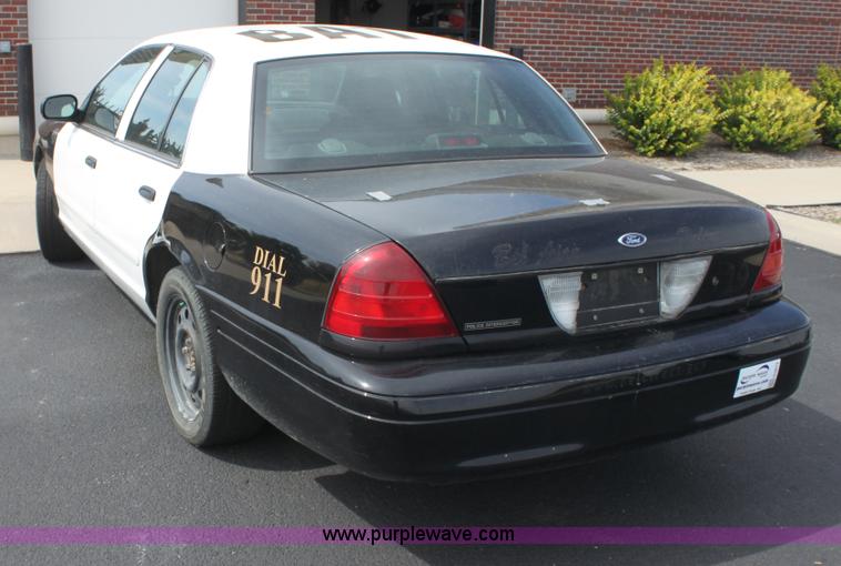 image for item G4672 2008 Ford Crown Victoria Police Interceptor