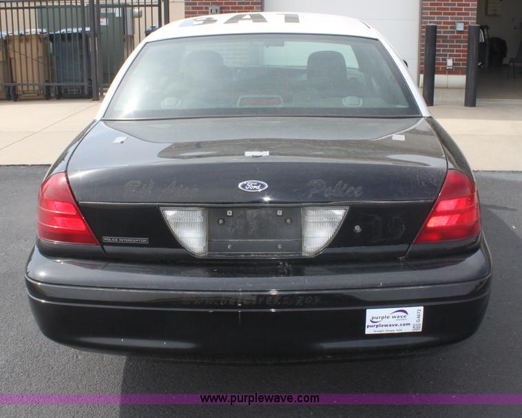 image for item G4672 2008 Ford Crown Victoria Police Interceptor
