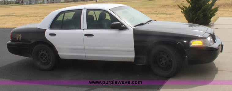 image for item G4672 2008 Ford Crown Victoria Police Interceptor
