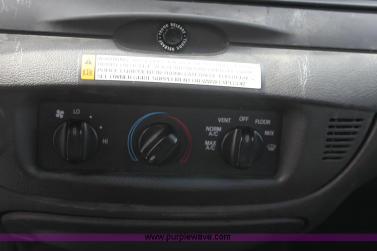 image for item G4672 2008 Ford Crown Victoria Police Interceptor