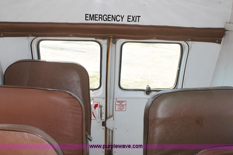 image for item G4690 1991 Ford E350 Collins school bus