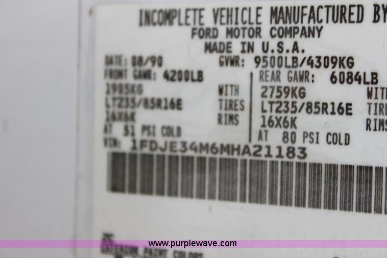 image for item G4690 1991 Ford E350 Collins school bus