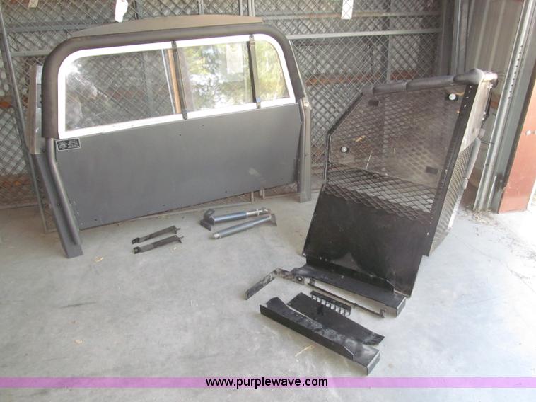 image for item K9583 Vehicle prisoner barriers