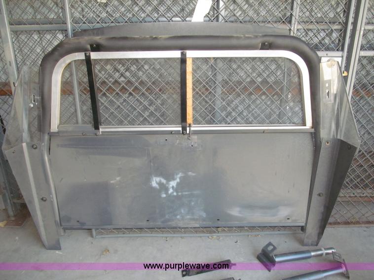 image for item K9583 Vehicle prisoner barriers