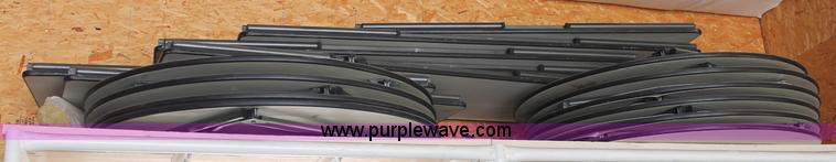 image for item L9949 (28) Samsonite folding tables