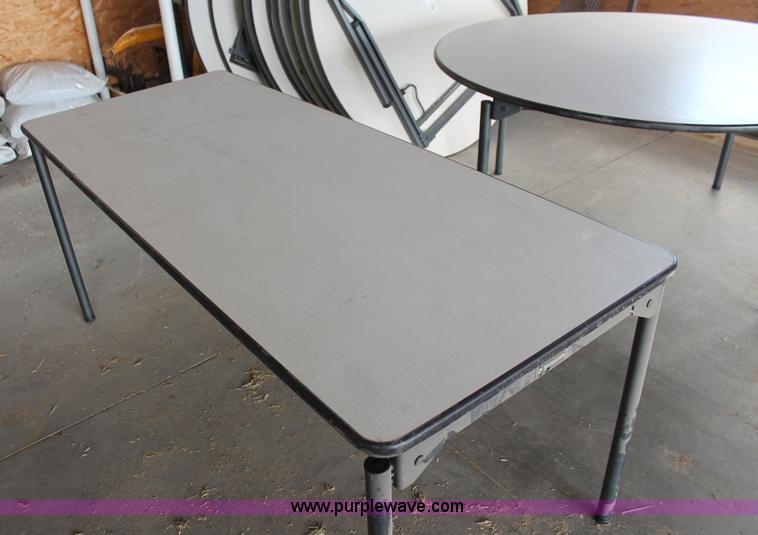 image for item L9949 (28) Samsonite folding tables