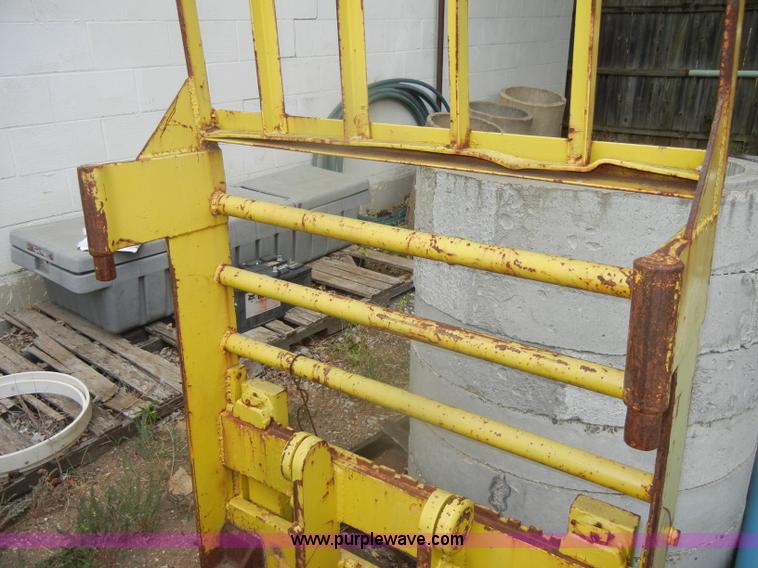 image for item M9726 Backhoe fork attachment