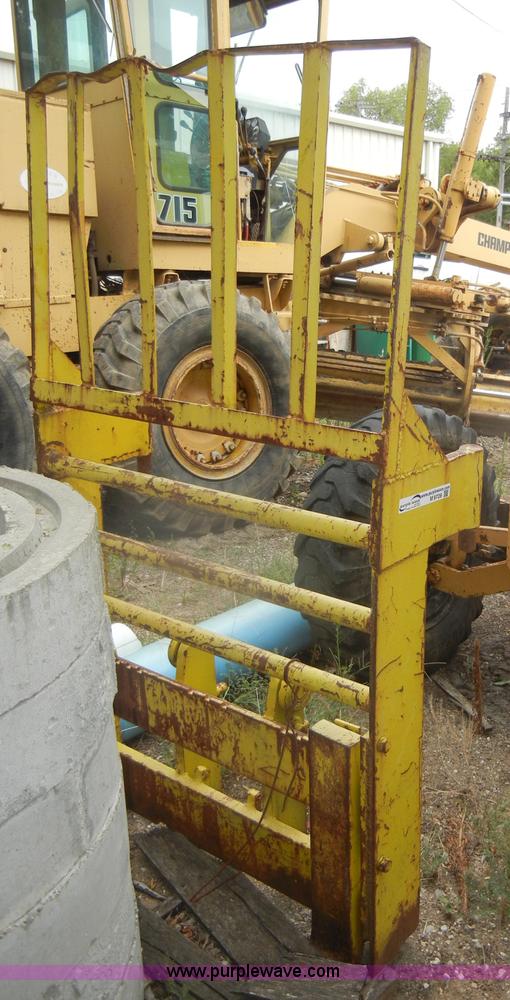 image for item M9726 Backhoe fork attachment