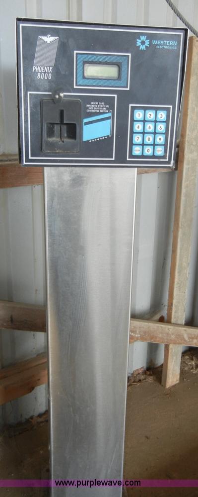 image for item M9729 Western Electronics Phoenix 8000 gas card reader