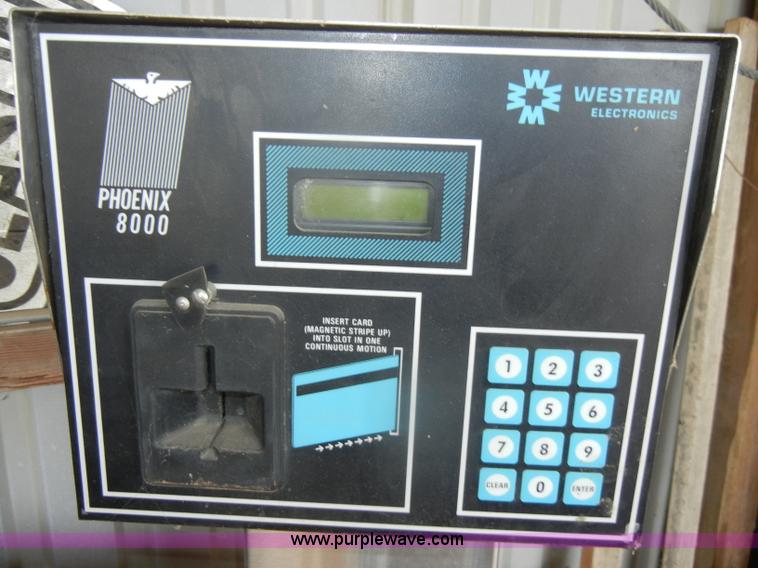 image for item M9729 Western Electronics Phoenix 8000 gas card reader