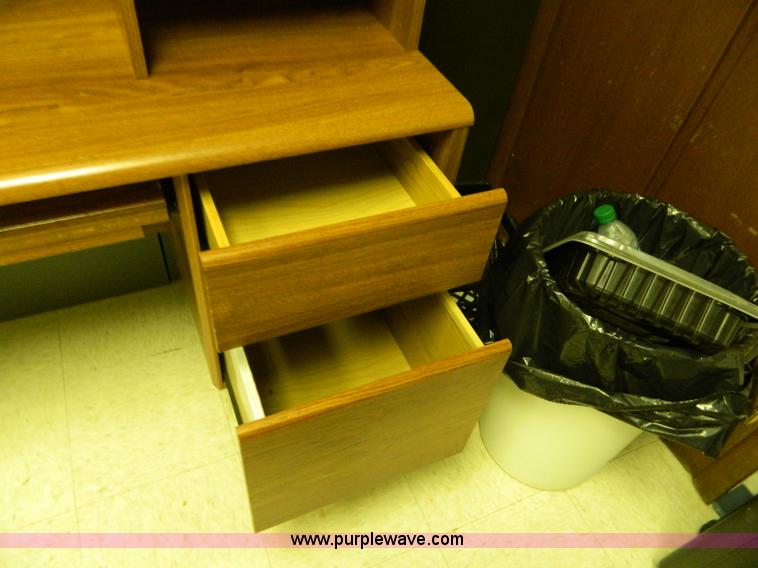 image for item T9370 Pressed wood computer desk