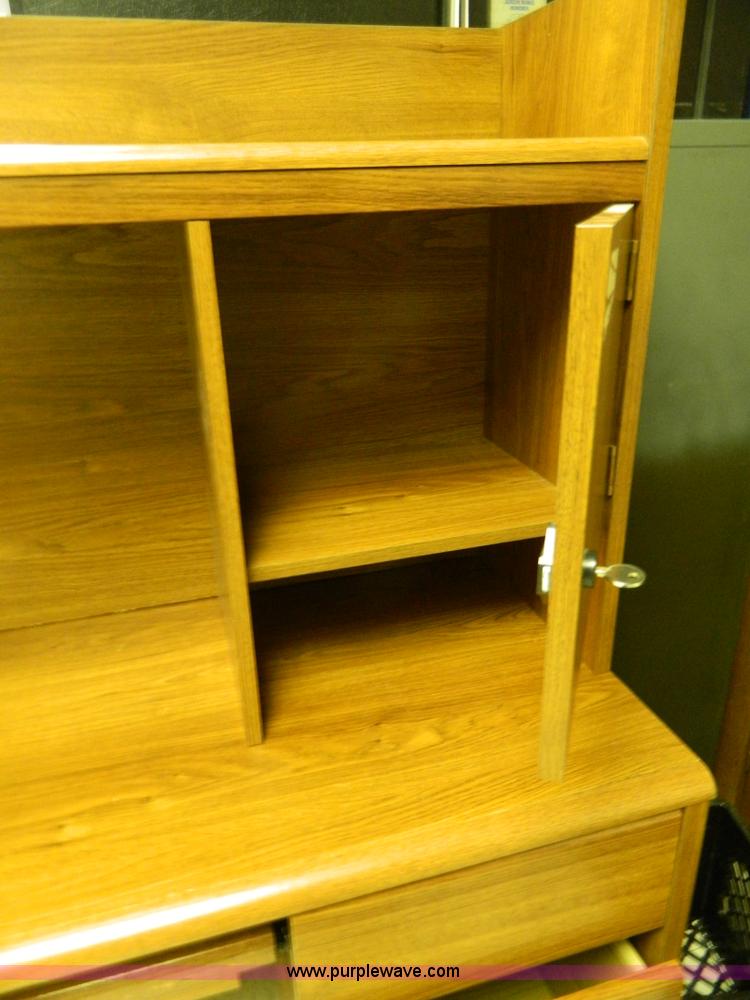 image for item T9370 Pressed wood computer desk