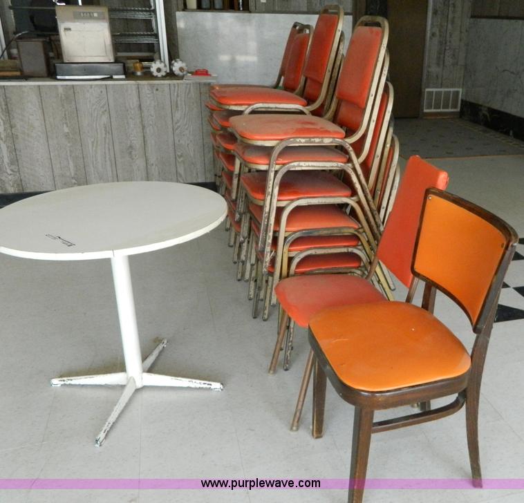 image for item T9374 Assorted furniture